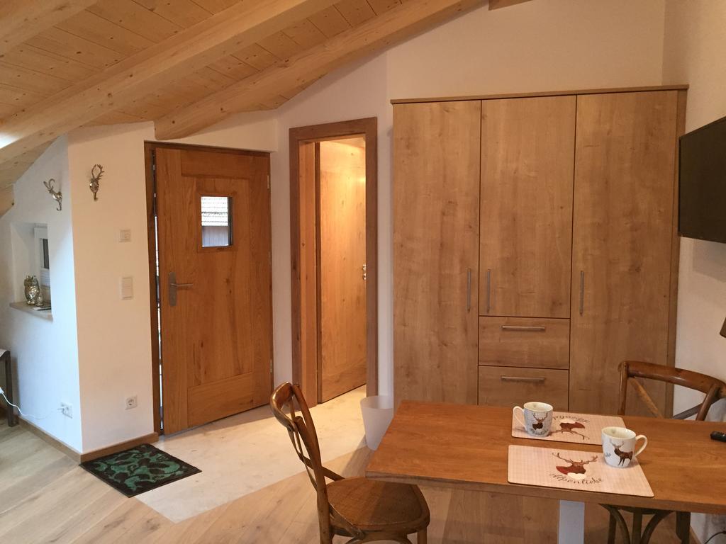 Ferienwohnung Ostermair Apartment Gudiberg Garmisch-Partenkirchen Habitación foto